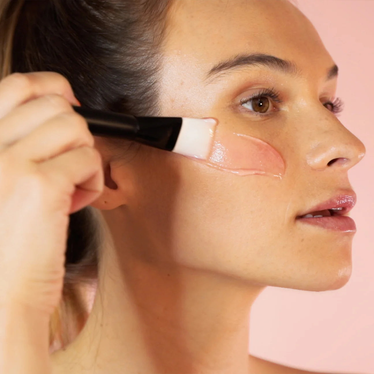 Odacité Maskë eksfoliuese me trëndafil 50ml