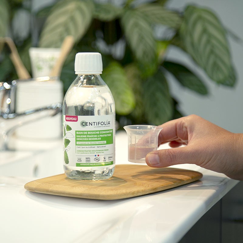 Centifolia Shpëlarës Oral i Koncentruar 2-në-1 me Mente BIO 250ml